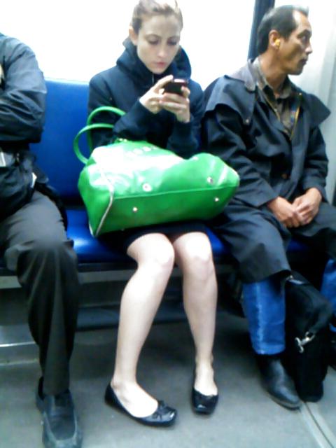 25P Voyeur Candid - More transit beauties