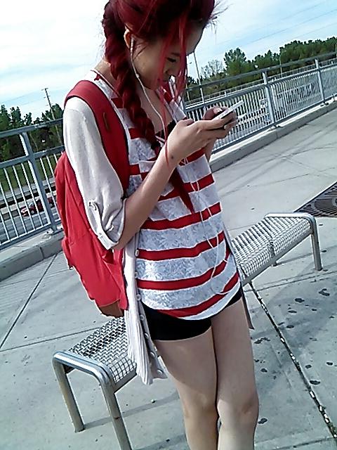 25P Voyeur Candid - More transit beauties