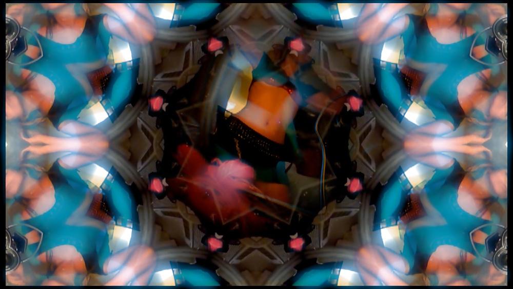 18P Trippy Art Vegas Hotel