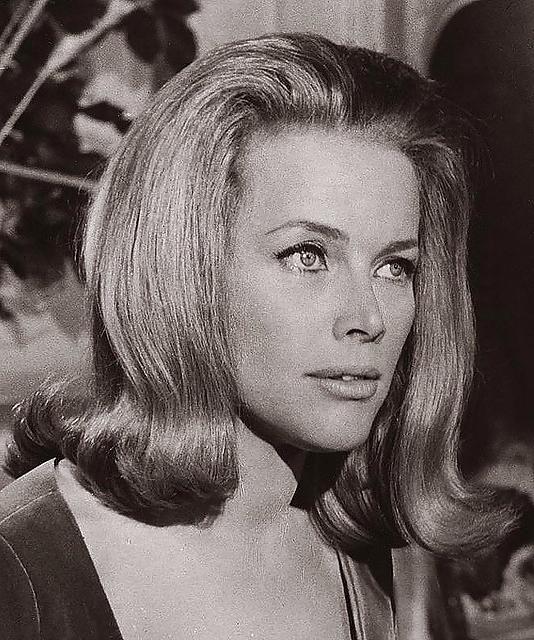 25P Let's Jerk Off Over ... Honor Blackman (AKA Pussy Galore)