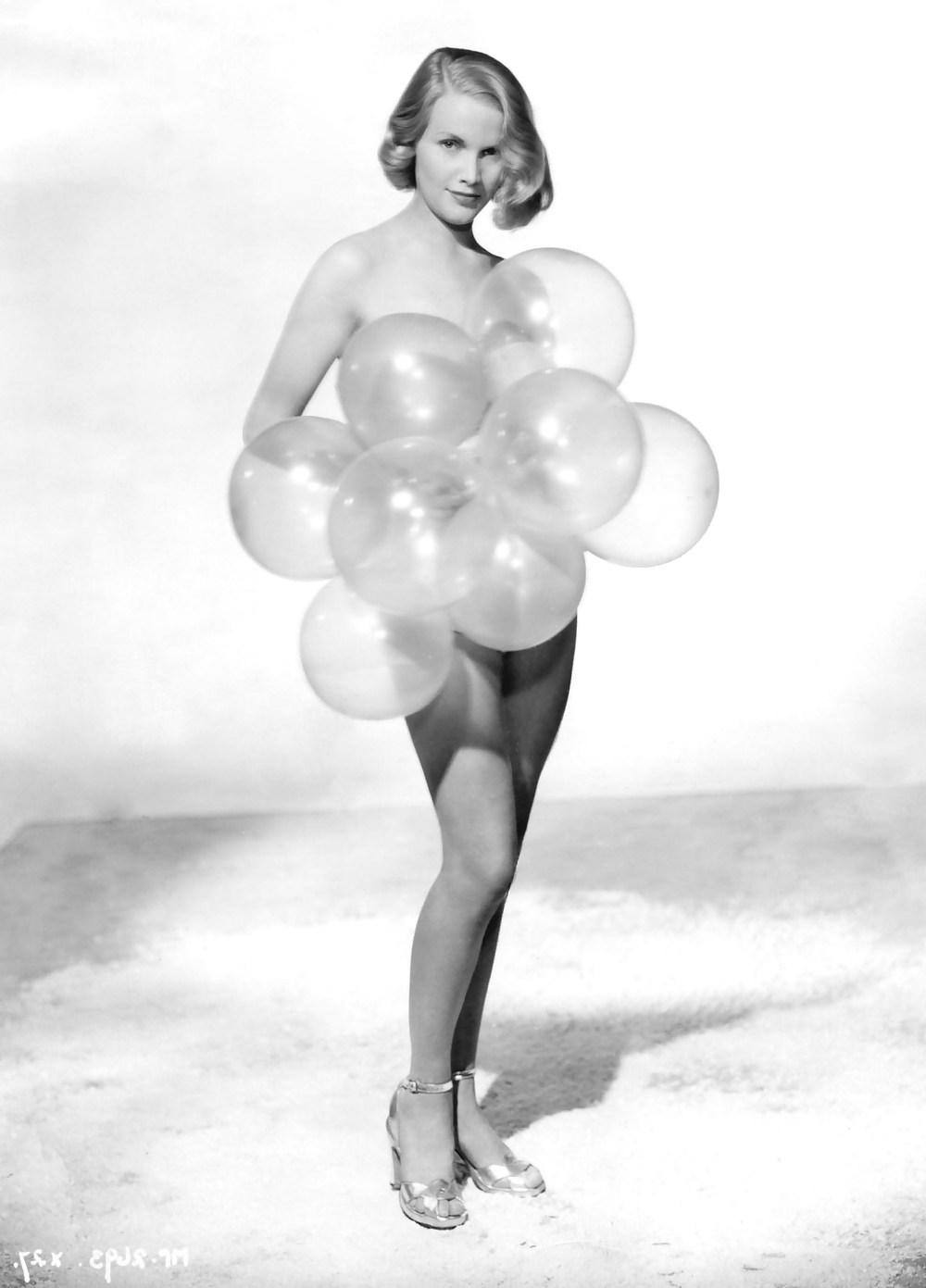 25P Let's Jerk Off Over ... Honor Blackman (AKA Pussy Galore)