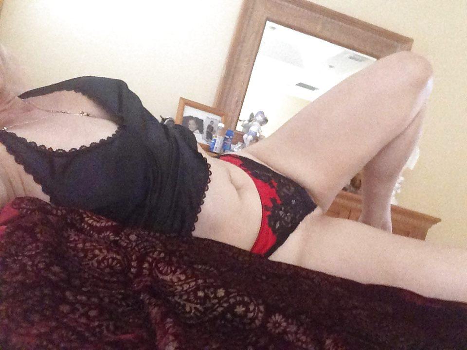 25P Sexy Cuban Cougar That We Enjoy Fucking