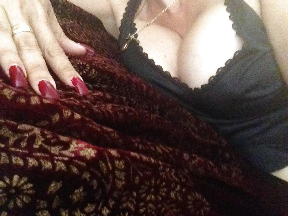 25P Sexy Cuban Cougar That We Enjoy Fucking