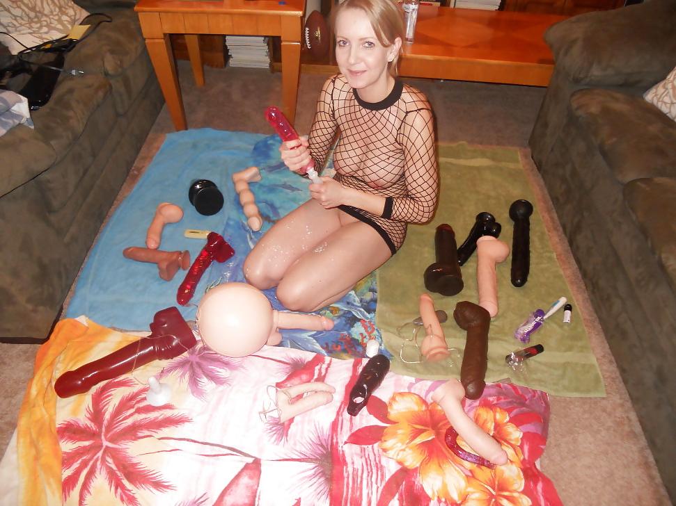 16P Exposed Wife--Pam the Cumslut & hubby cameo!