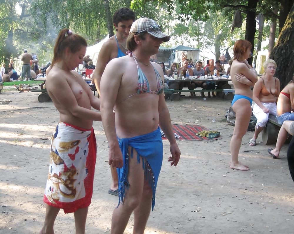 25P Show Your Tits 50