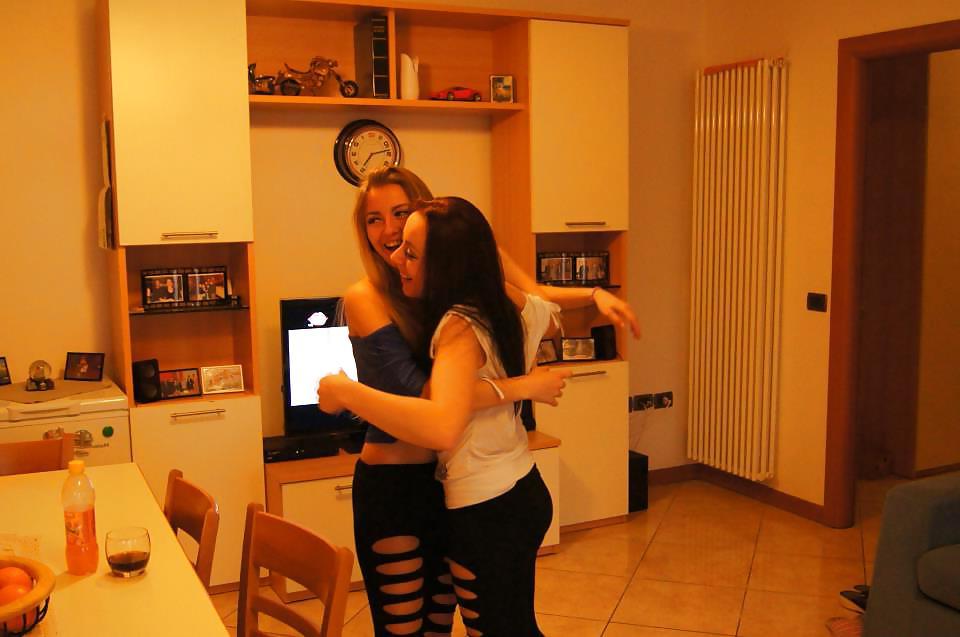 25P JUST FRIENDS OR LESBIAN?