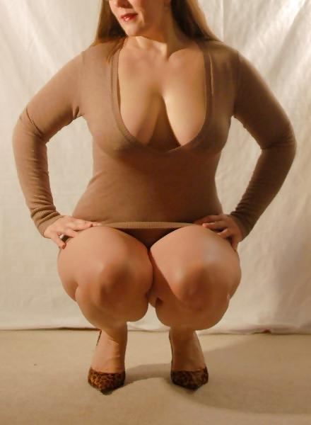 24P Yummy thick cougar