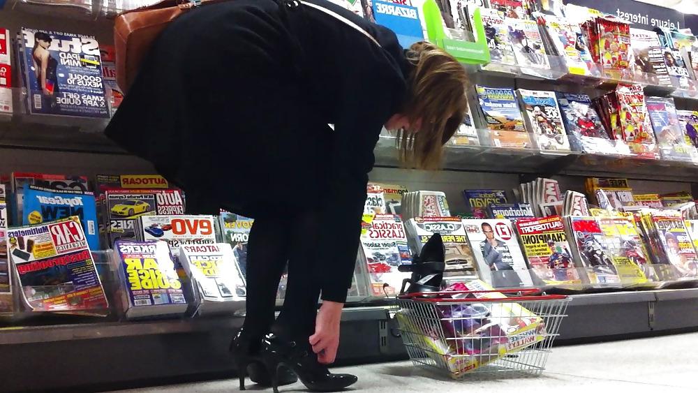 25P My Leg Voyeur Pics