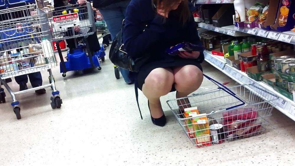 25P My Leg Voyeur Pics