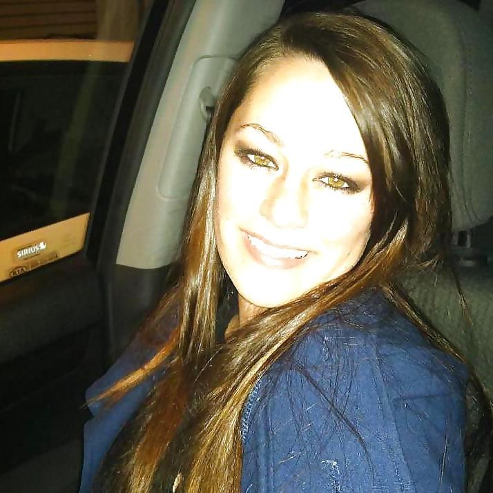 16P Breanna is one hot mom