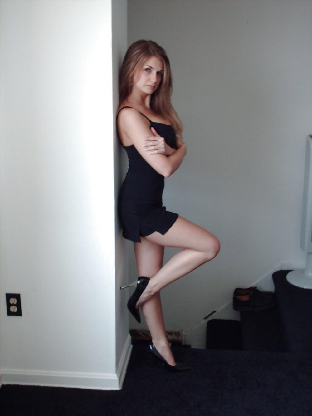 19P Amanda In Short Skirt # 2