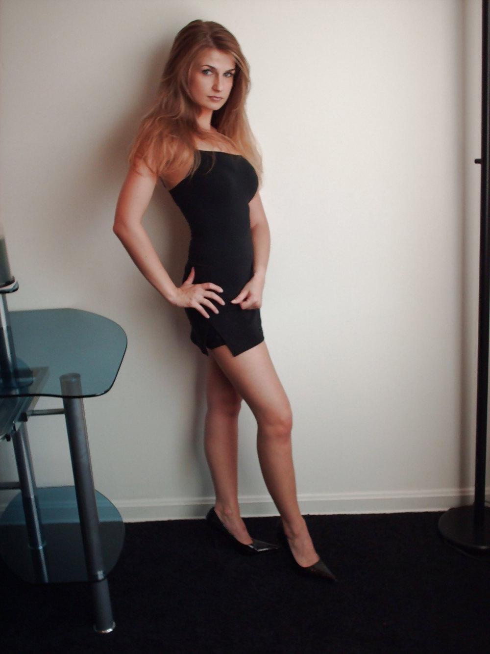 19P Amanda In Short Skirt # 2