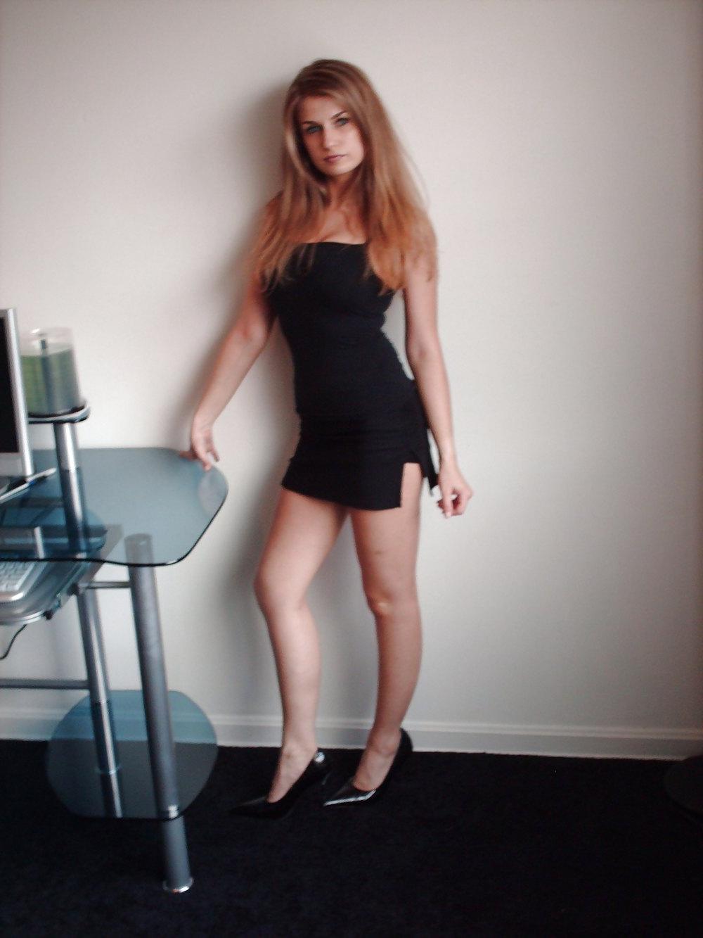 19P Amanda In Short Skirt # 2