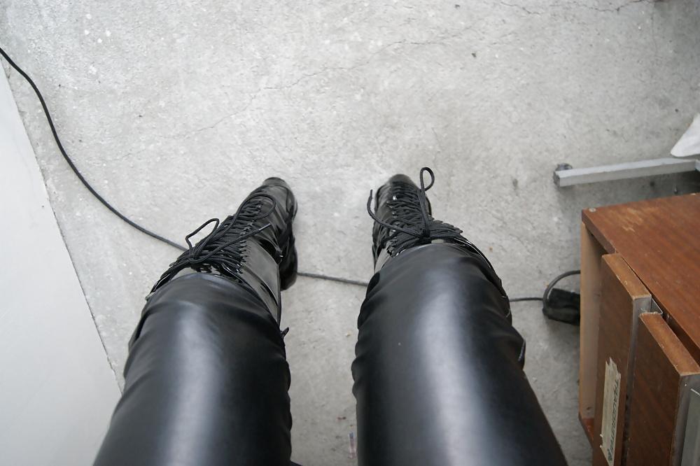 25P My shoe's