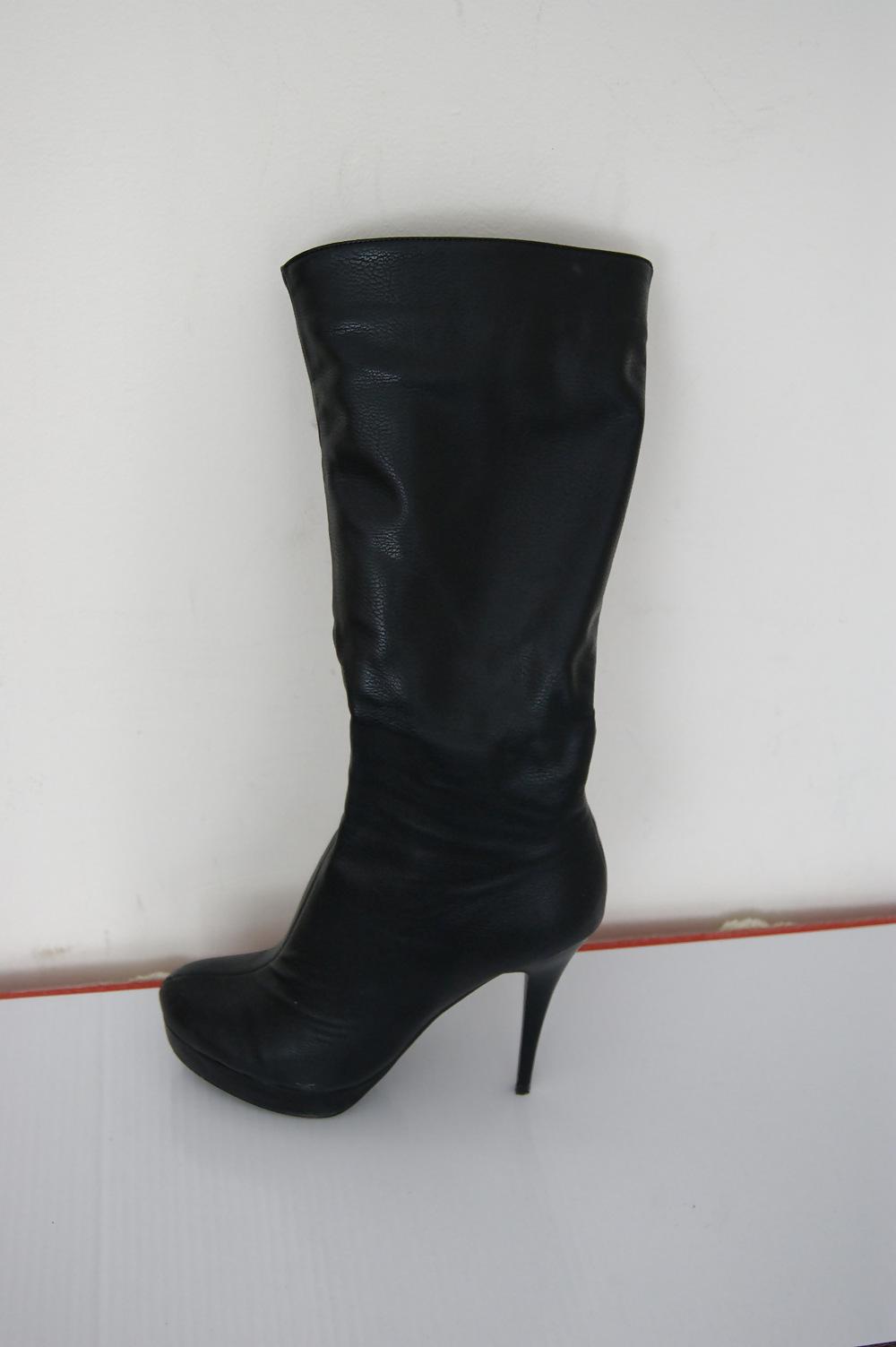 25P My shoe's