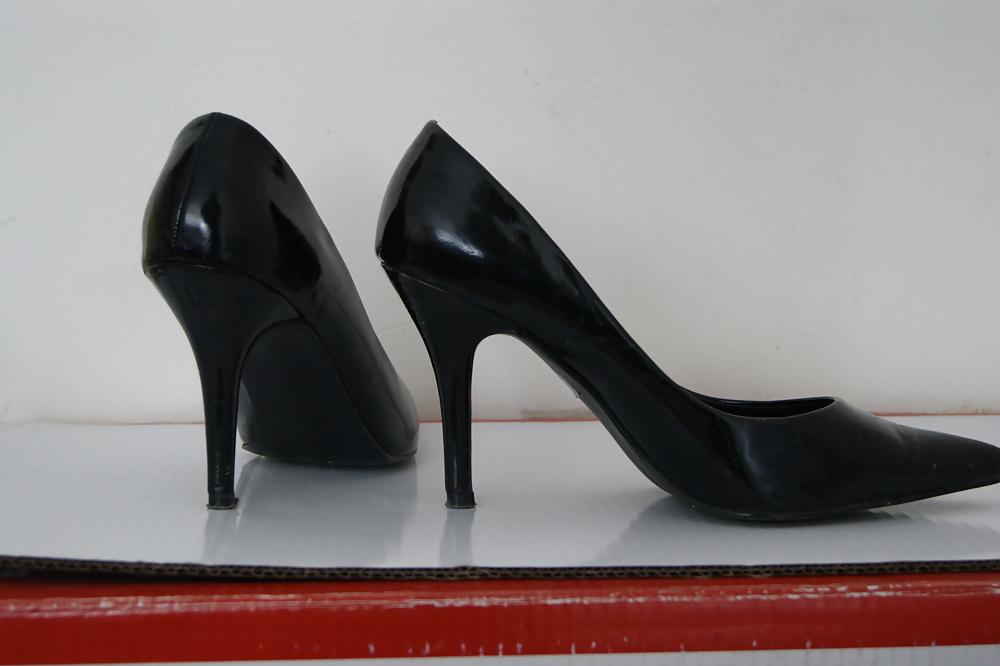 25P My shoe's