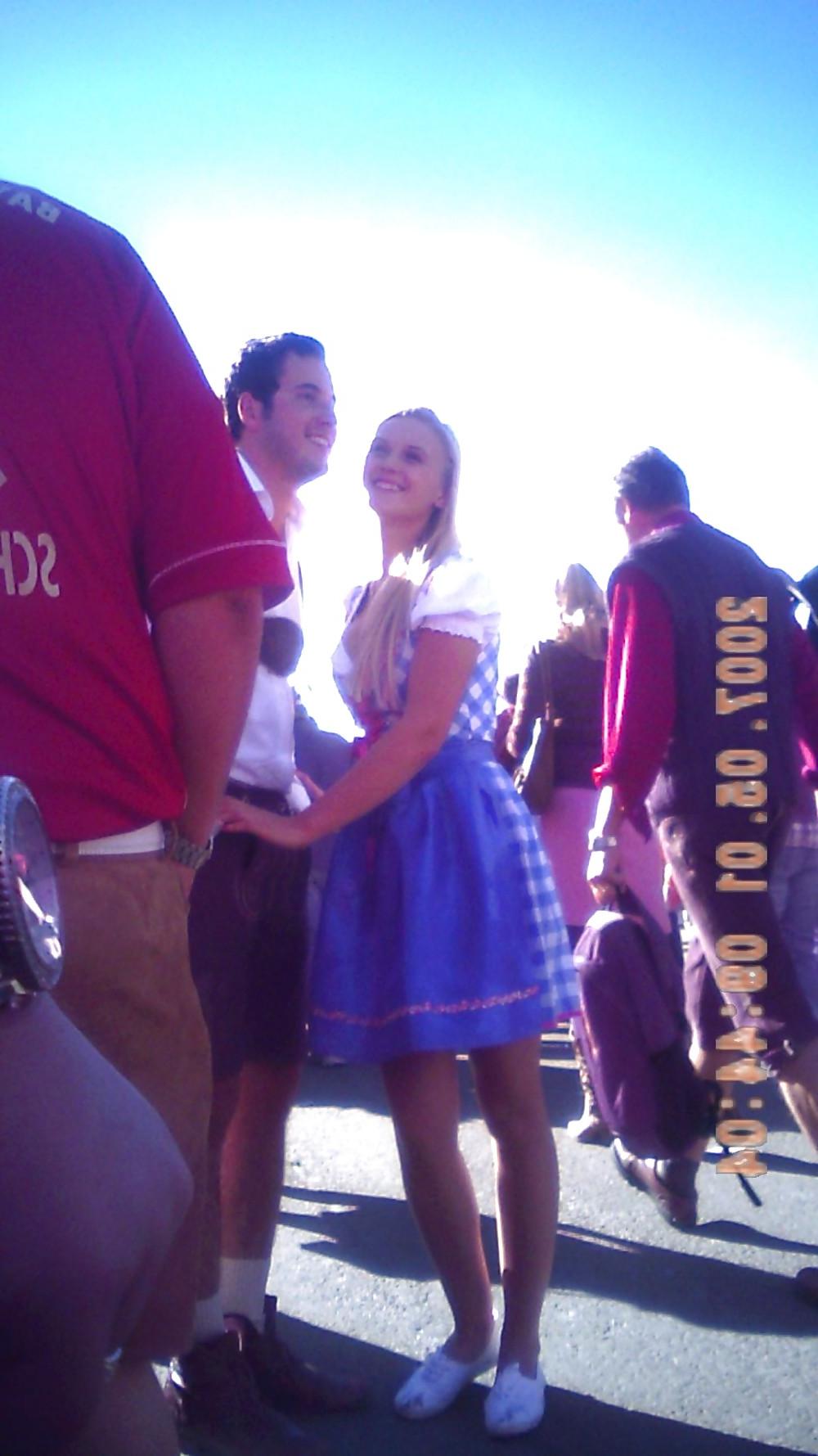 15P Oktoberfest Upskirt Caps, with faces