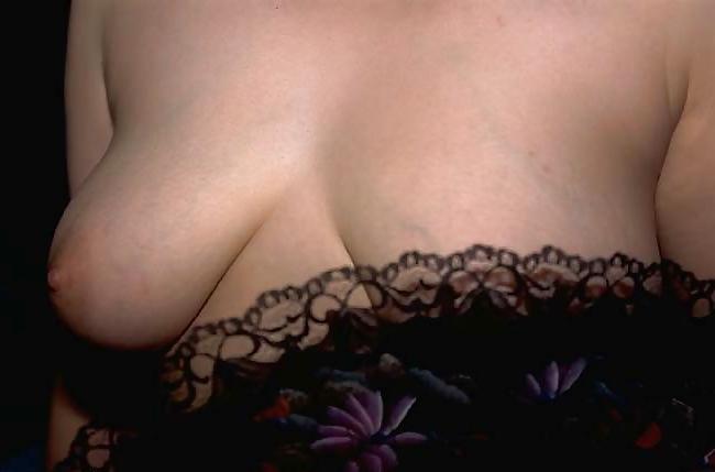 9P Shy girl showing off her boobies