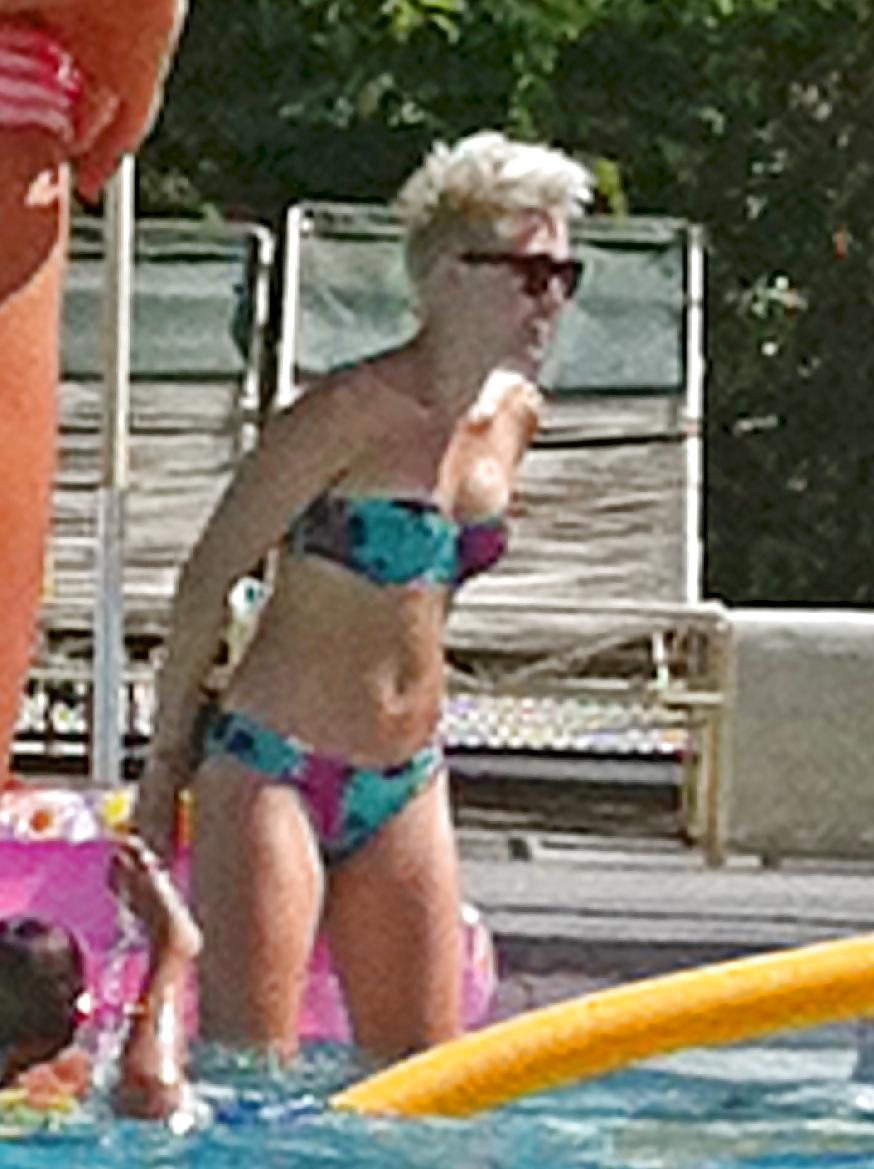 14P Sexy Miley Cyrus Bikini by Pool at Palm Desert Hotel 2013
