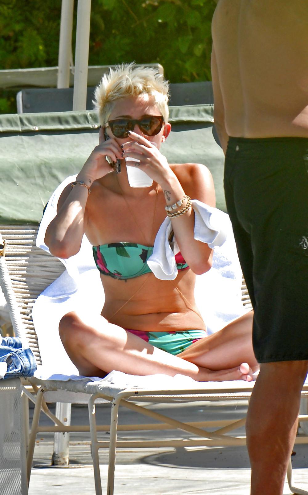 14P Sexy Miley Cyrus Bikini by Pool at Palm Desert Hotel 2013