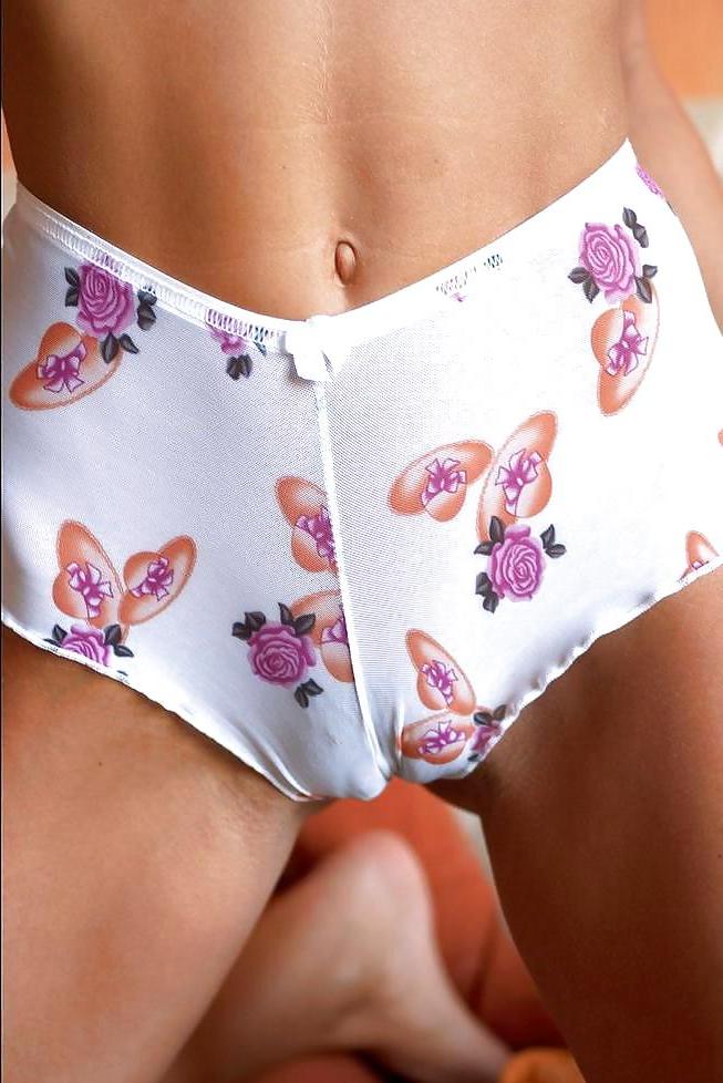 25P Panties Camel Toes