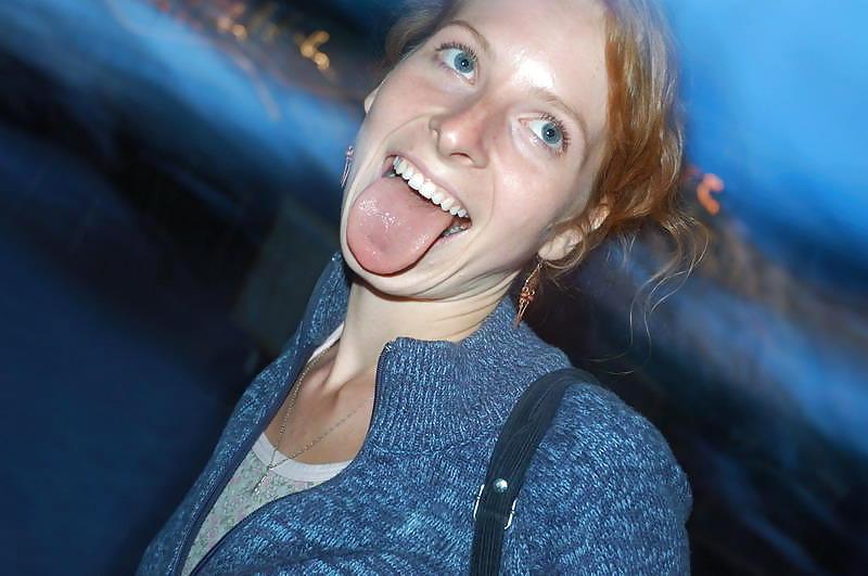 25P HOT SKINNY REDHEAD
