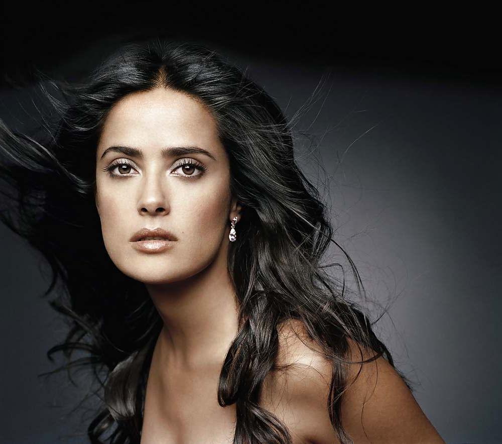 14P Hi Rez Salma Hayek for you wankers to jizz all over