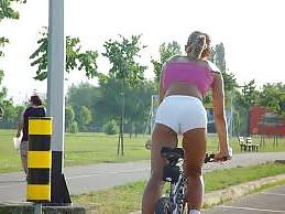 4P Bike riding