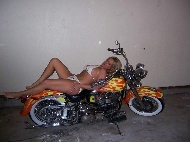 5P Big tit blonde cougar