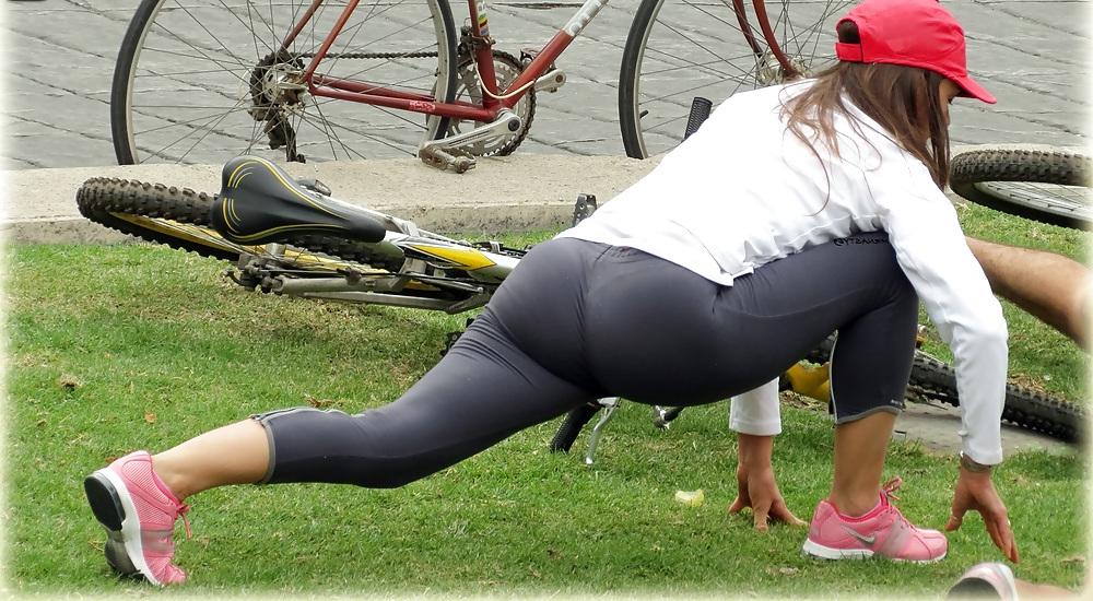 13P Hot Wife Big Ass In Leggings Bending Over And Stretching