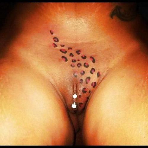 25P Kuenstler sucht Damen und Herren fur Tattoos