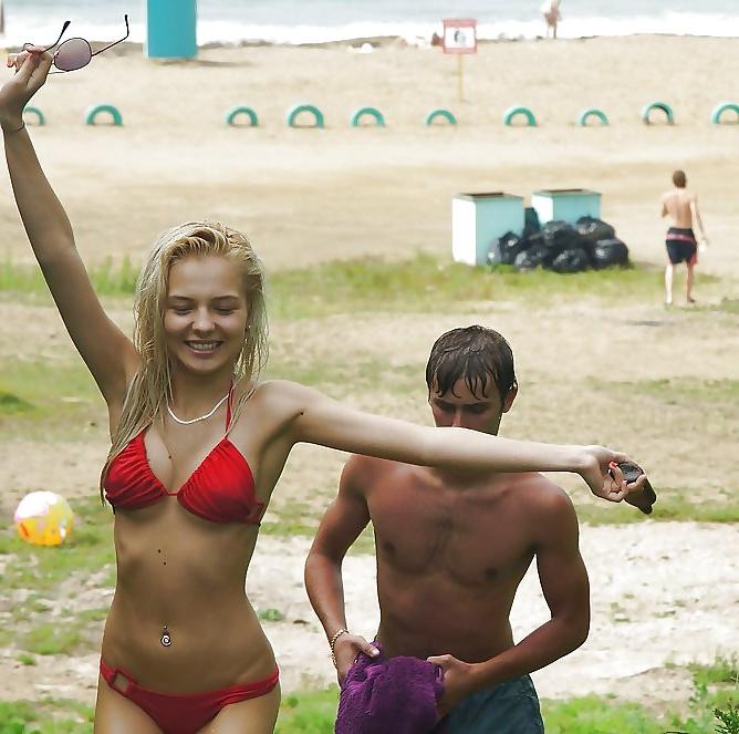 25P Hot Bikini Teens
