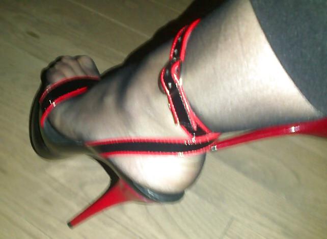 24P Cum all over my heels bitches!!!