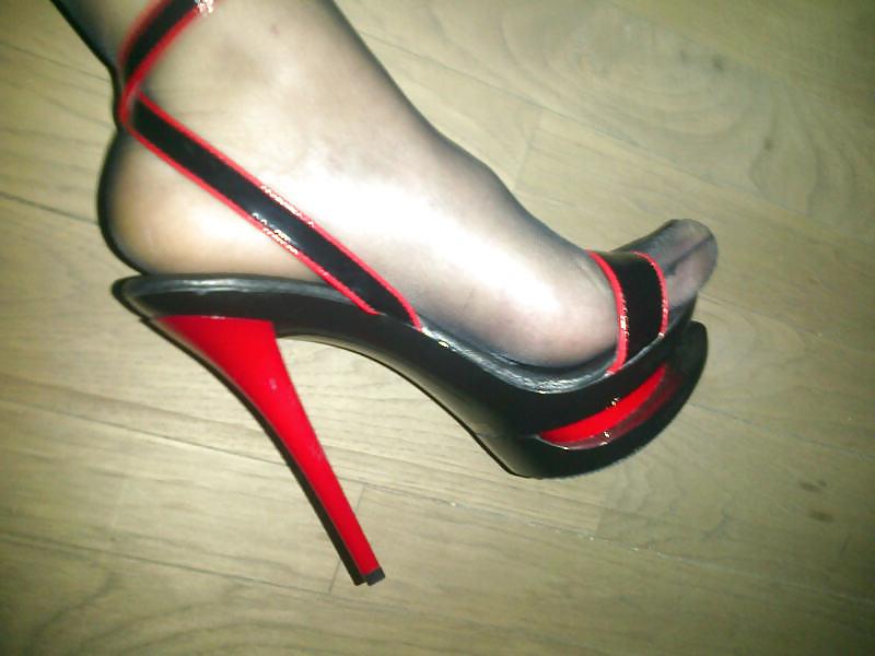 24P Cum all over my heels bitches!!!
