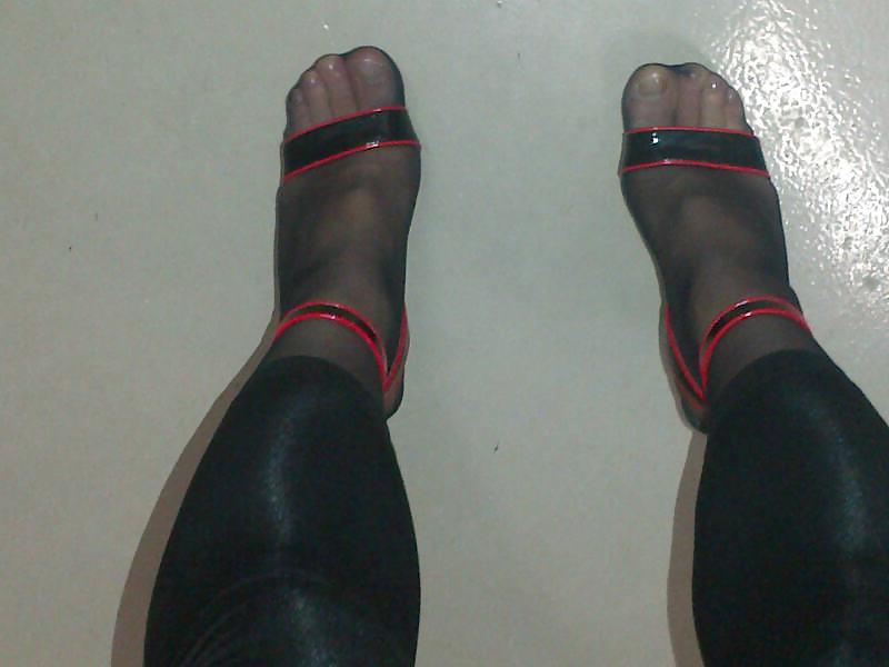 24P Cum all over my heels bitches!!!