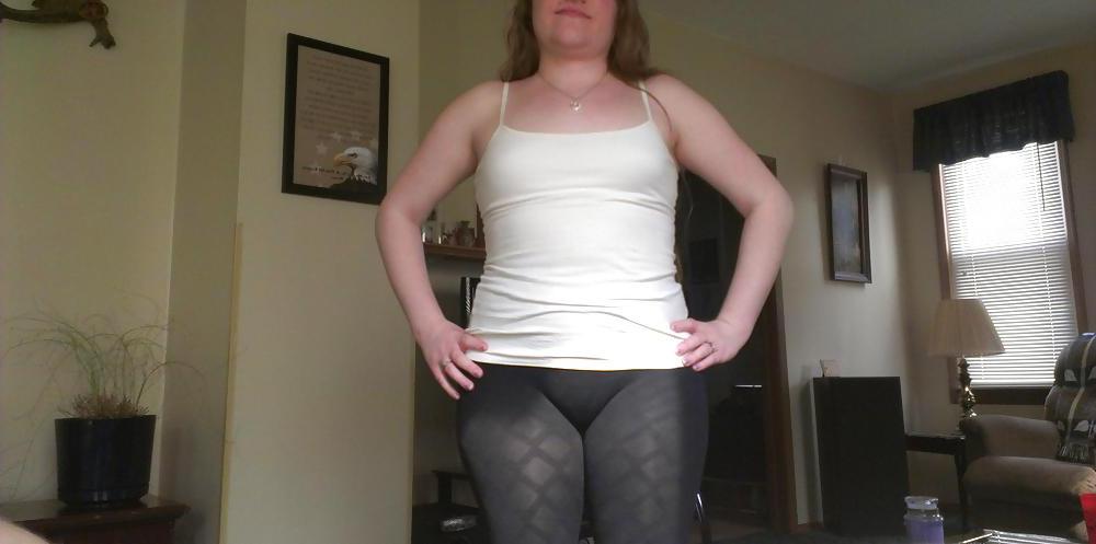 8P Teen gf in leggings 1