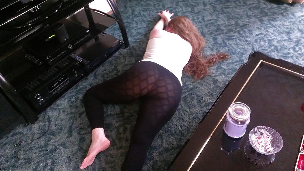 8P Teen gf in leggings 1