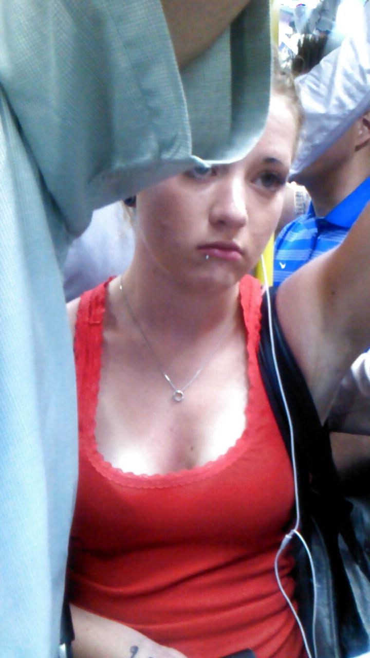 24P Voyeur - cleavage on the train
