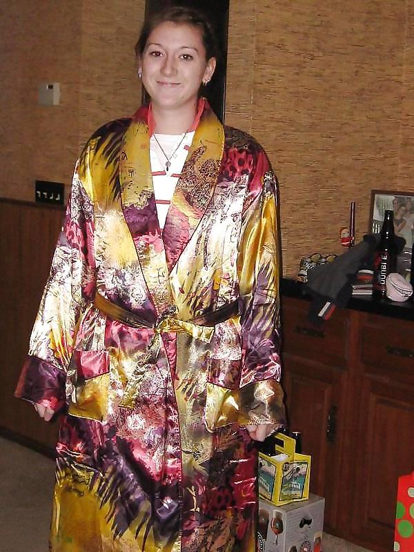 22P Single girl in Satin Robe or Kimono