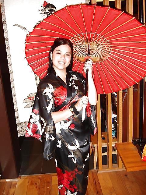 22P Single girl in Satin Robe or Kimono
