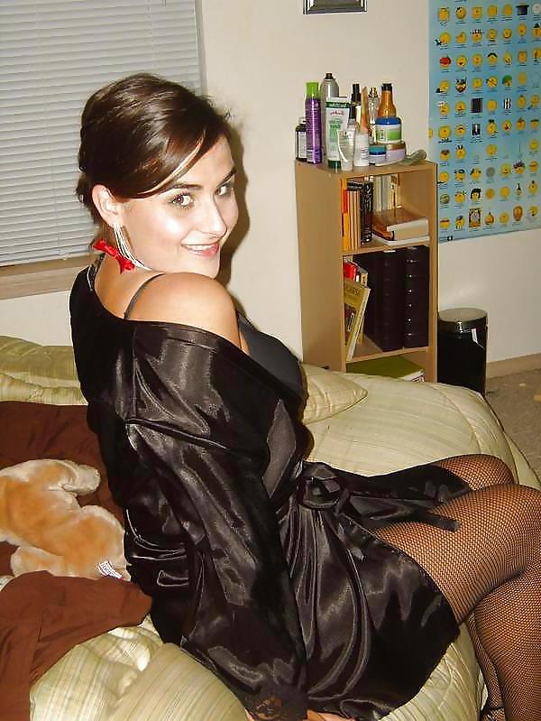 22P Single girl in Satin Robe or Kimono