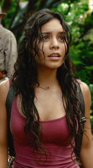25P Vanessa Hudgens - perfect wanking material