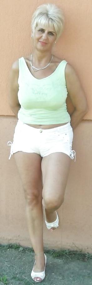 25P Mature Camel Toes