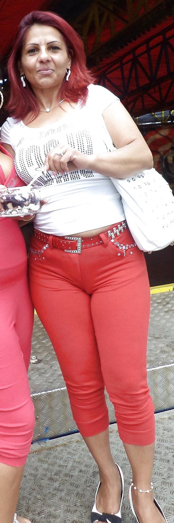 25P Mature Camel Toes