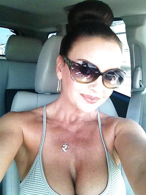 25P Janet-Perfect MILF