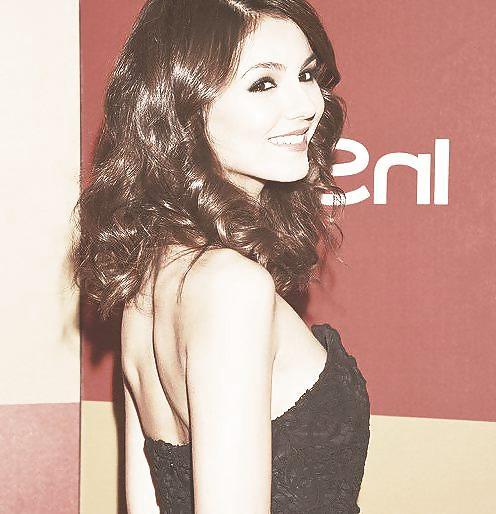 10P Victoria Justice pics1