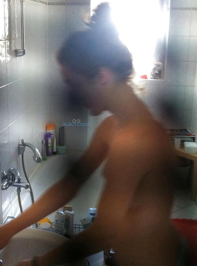 25P Espiada a contraluz