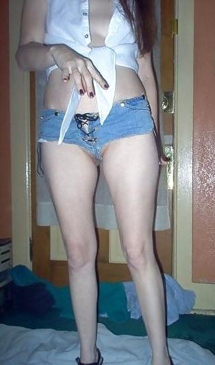 25P Camel toe shorts