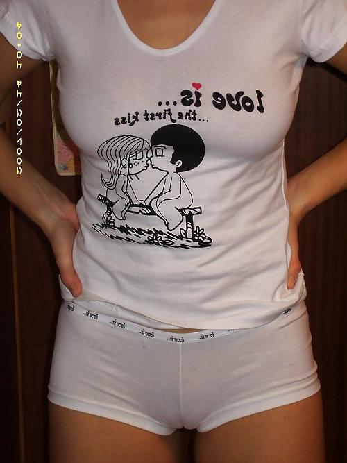 24P Fotze frisst Hose - cameltoe