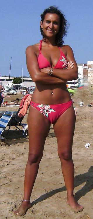 24P Fotze frisst Hose - cameltoe